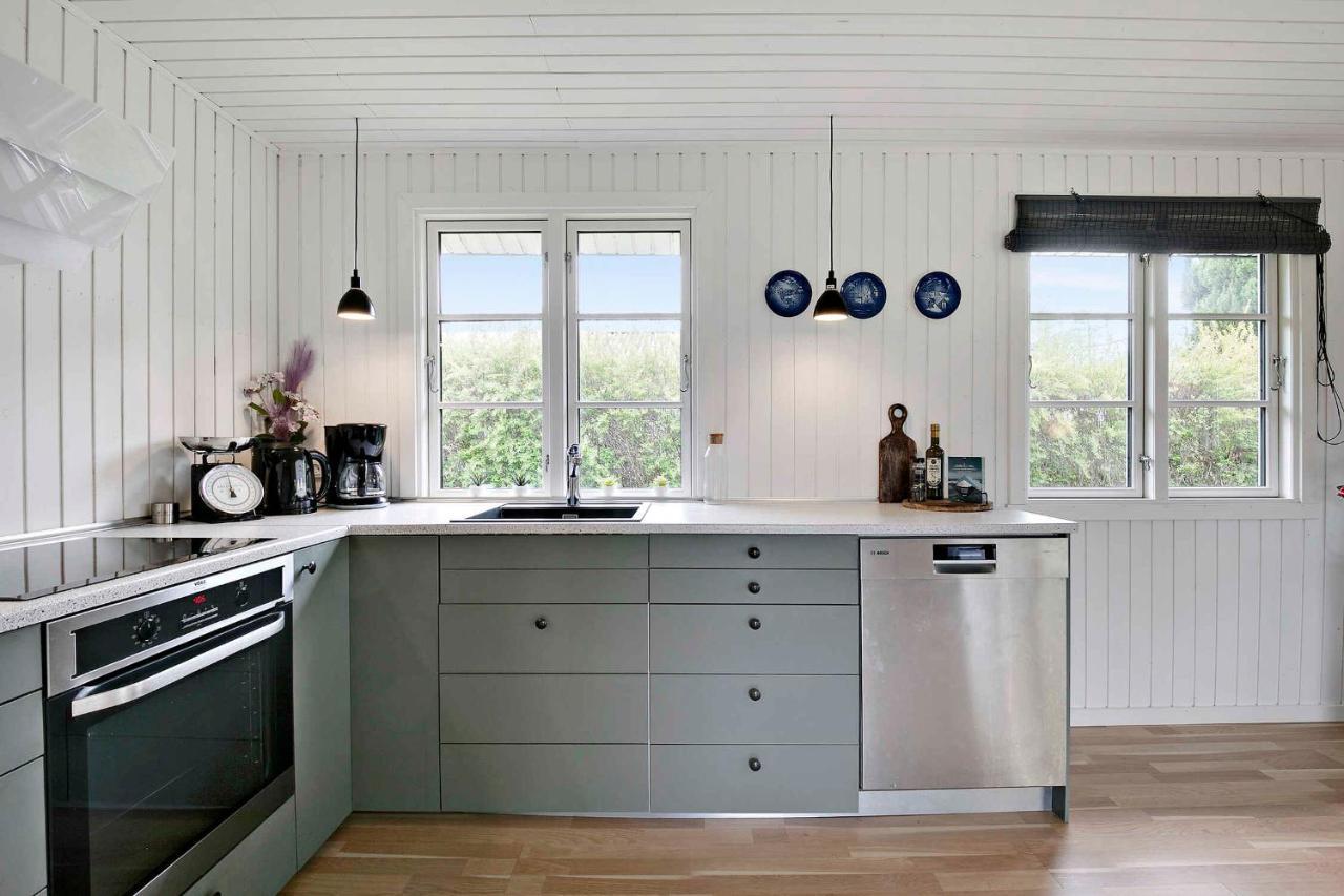 Nyistandsat Sommerhus Med Kaerlighed Og Sjael Kyndelose Bagian luar foto